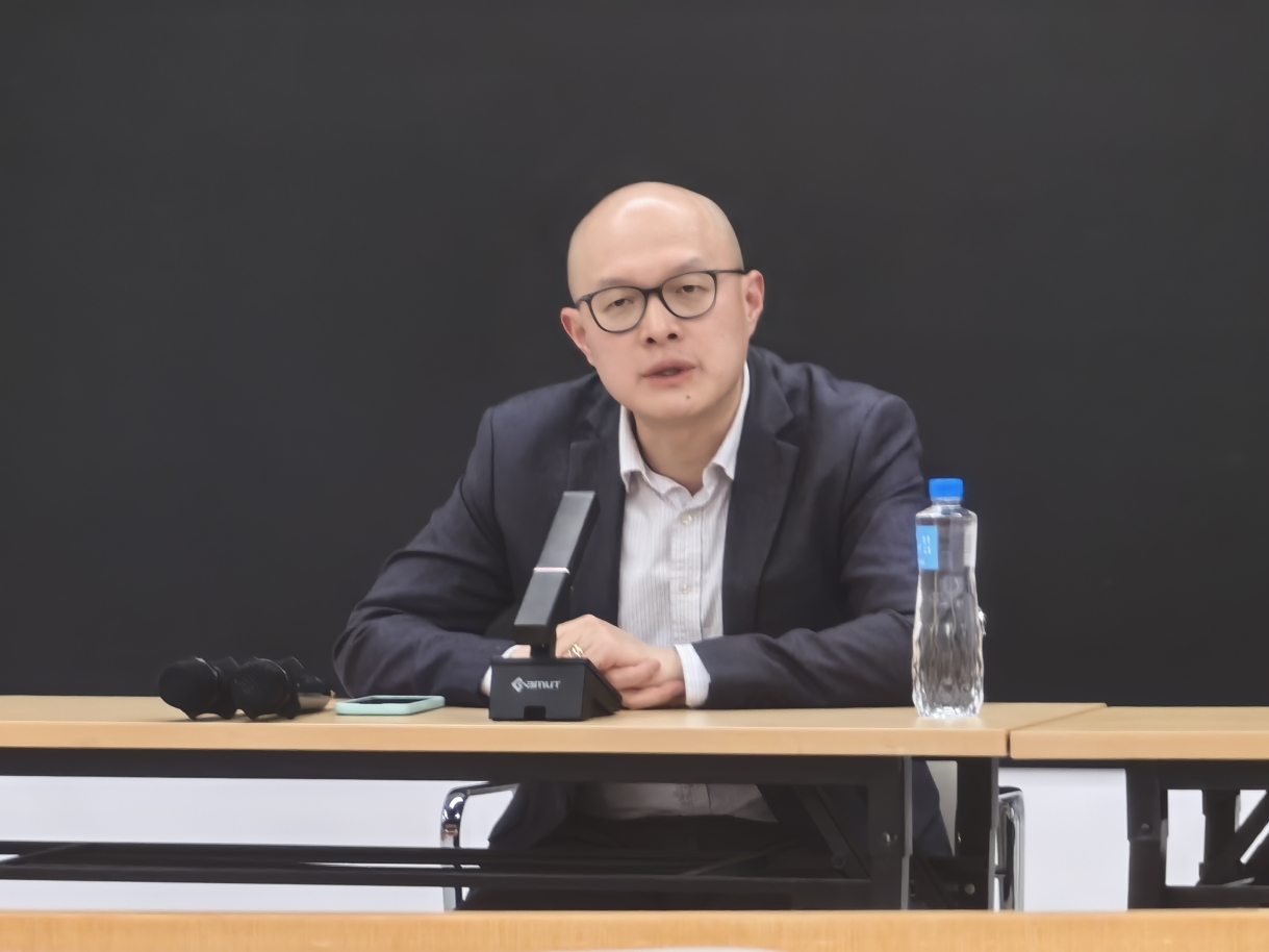 dccb43e95fddf2cf1e1a4e0a5b98312